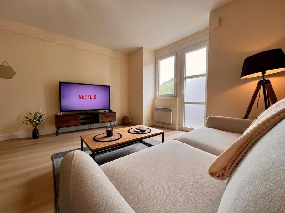 Appartement Climatise 4Prsn Au Pied De La Citadelle Besancon Bagian luar foto